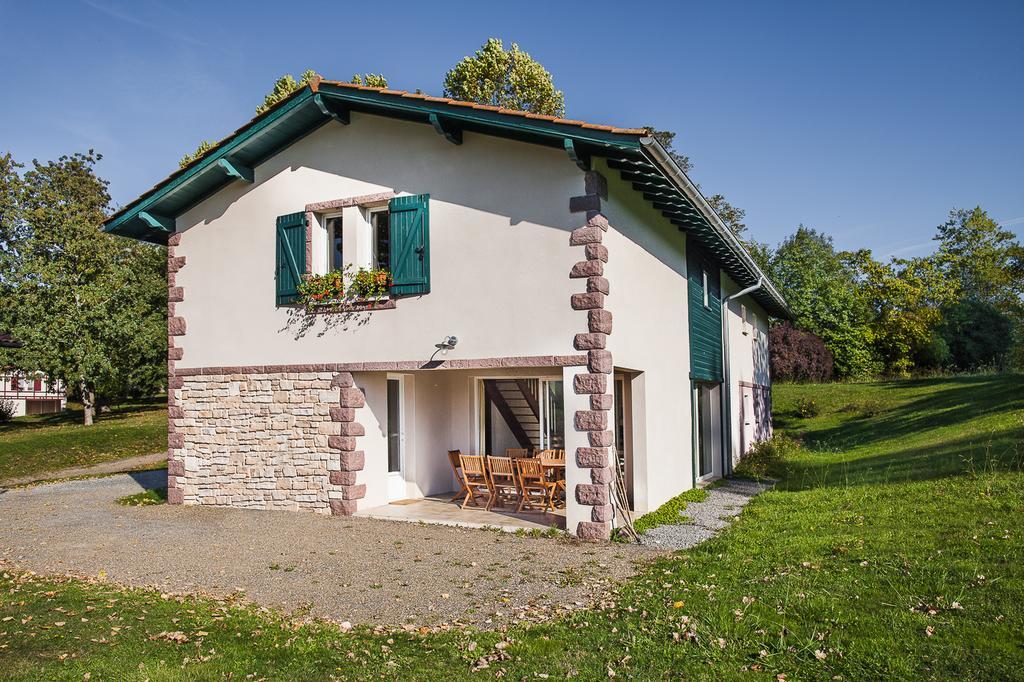Villa Domaine Harrieta Saint-Jean-le-Vieux  Exterior foto